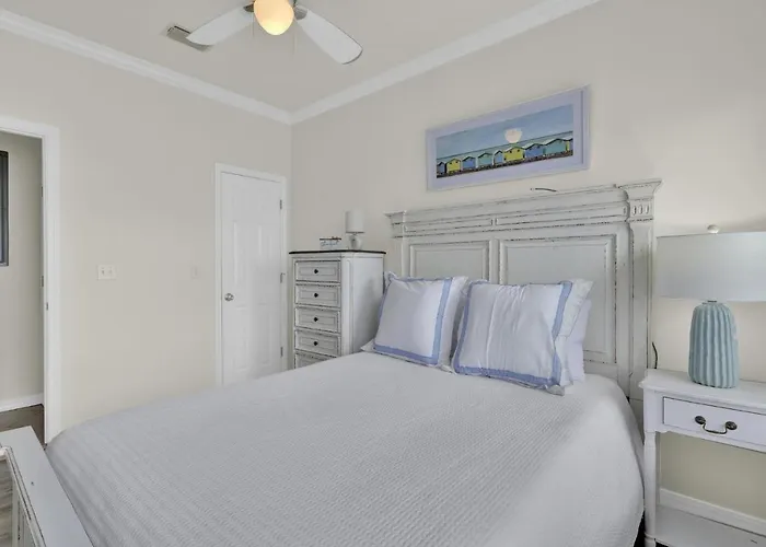 Spinnaker Pointe 3b Apartment