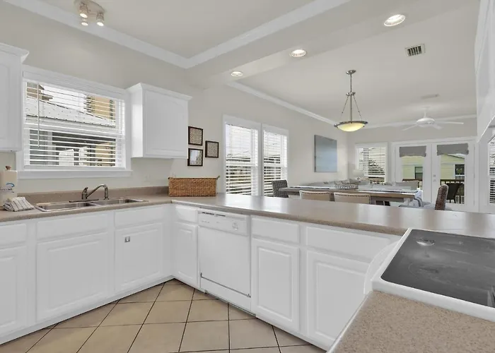 Spinnaker Pointe 3b *